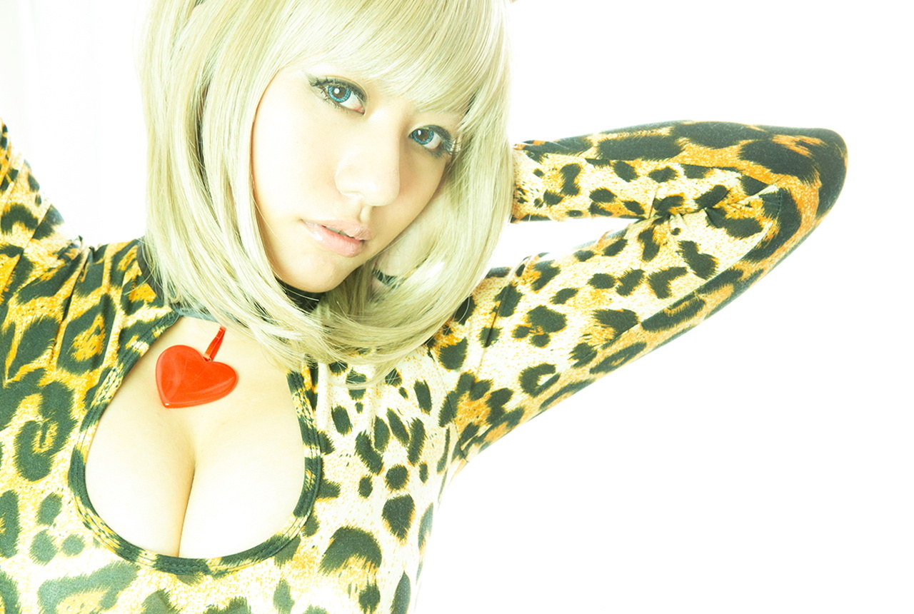 [Image.tv]  ヴァネッサ パン 后篇 变身游戏 cosplay豹纹美女